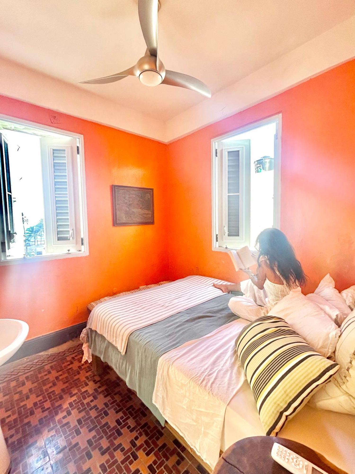 Fresh Tropical Colonial Style Walk-Up- Rooftop Terrace- Beach View ซานฮวน ภายนอก รูปภาพ